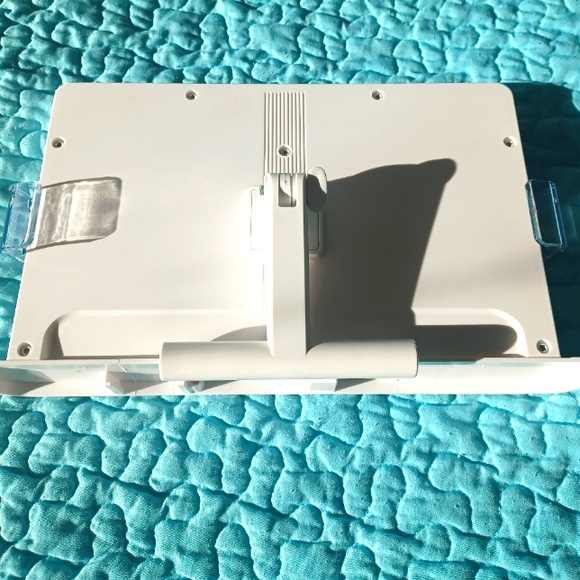 DESKTOP BOOK STAND - Picture 1 of 5